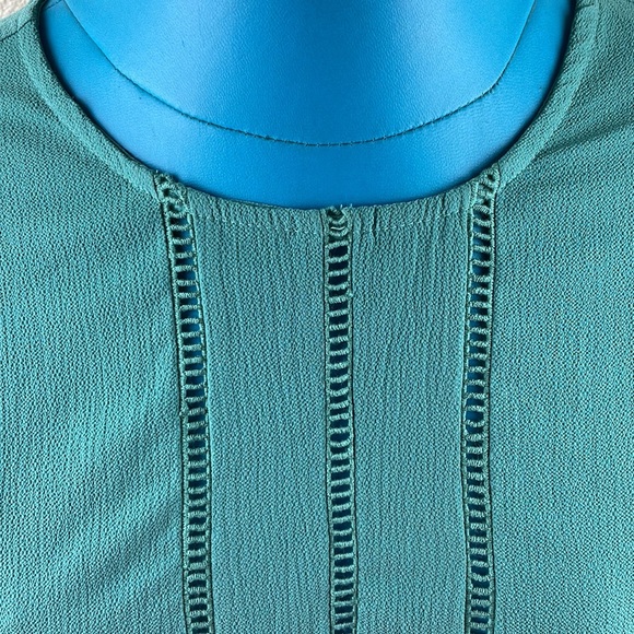 Vintage June & Hudson sage green eyelet 3/4 bell sleeve soft cremplin fabric - Picture 2 of 9